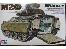 田宮 TAMIYA U.S. M2 Bradley Cavalry Fighting Vehicle 1/35 NO.35132